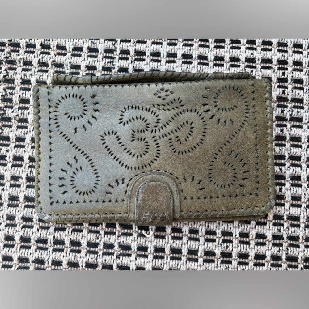 Cleobella leather wallet/clutch - Picture 3 of 4
